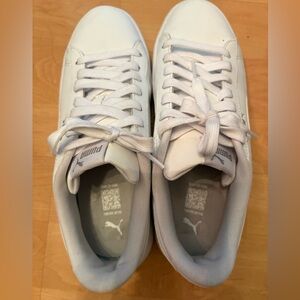 Puma Vikky classic White Sneaker 8.5